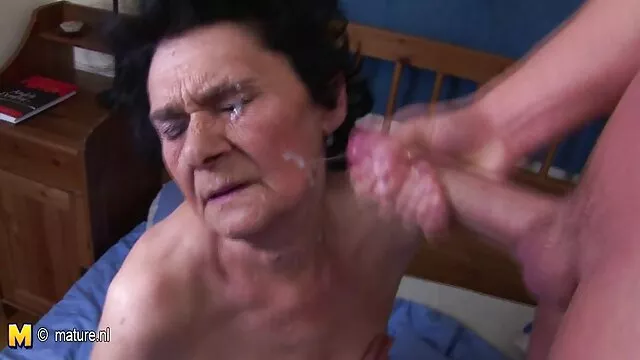 Jenna Lovely et Bianca Ferrero film decul francais bukkake