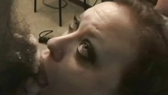 Couple en film de sex en francais lingerie.