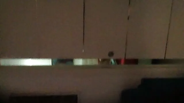 Une teen film porno allemande blonde baise deux mecs